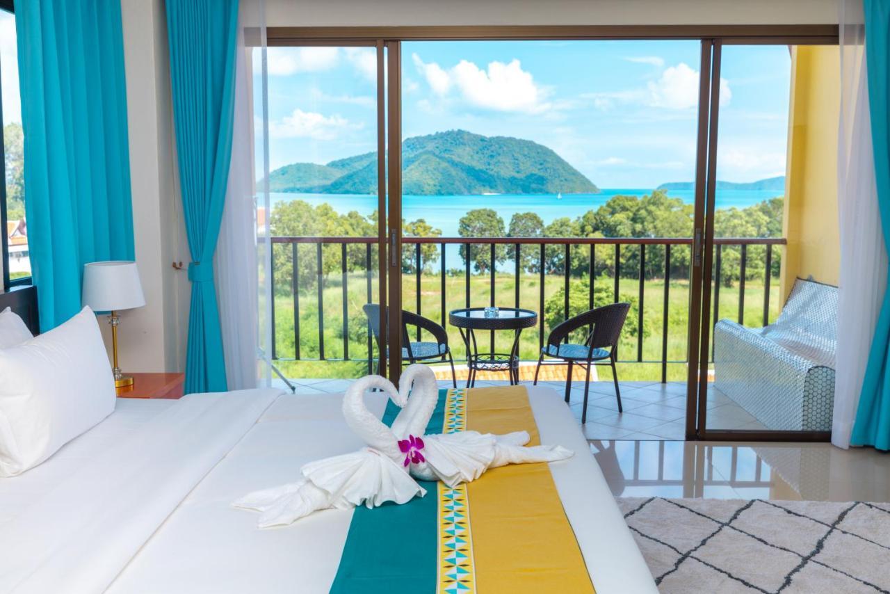 Phuket Kana International Hotel普吉岛卡娜国际酒店 Rawai Exteriör bild