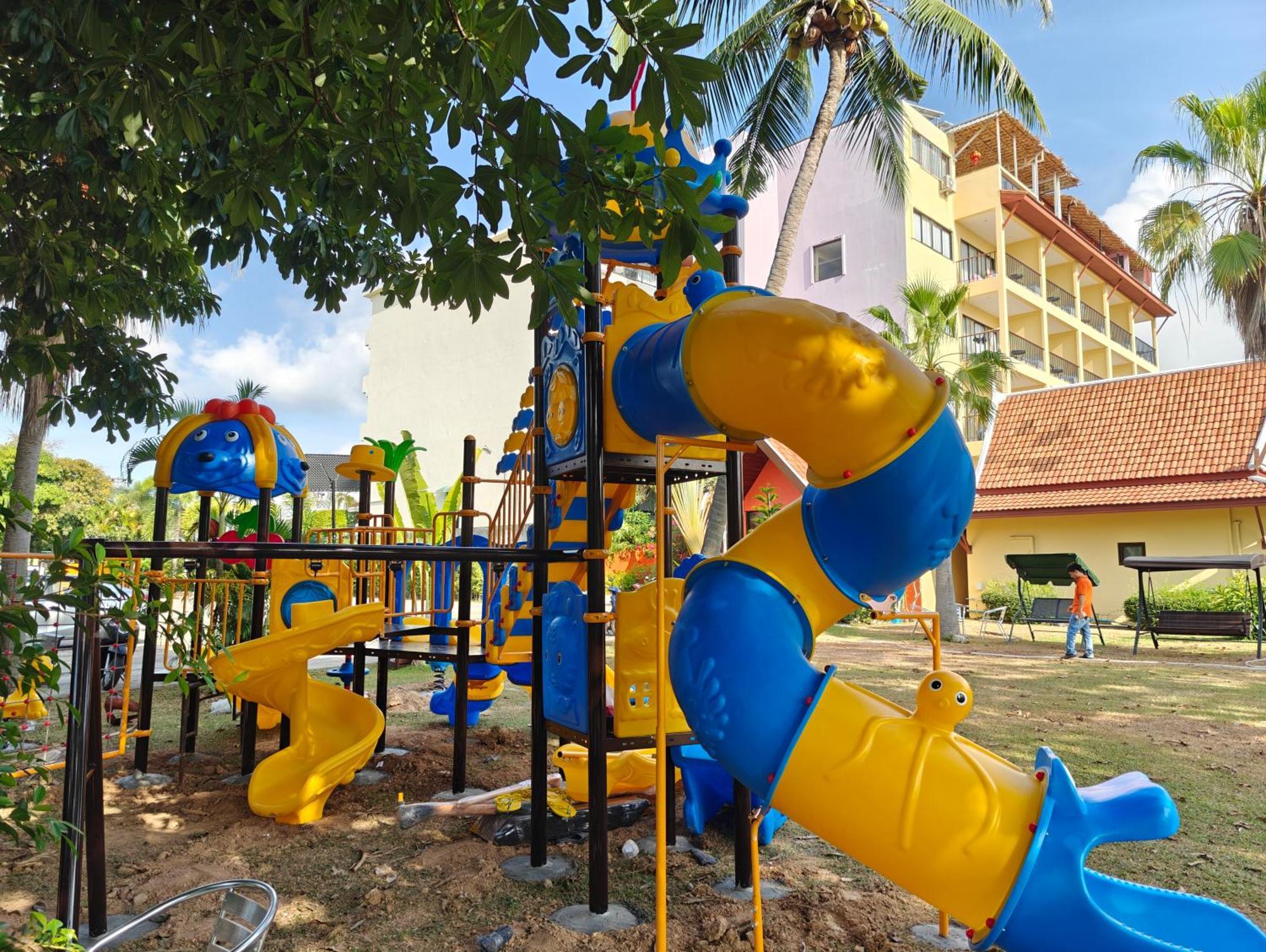 Phuket Kana International Hotel普吉岛卡娜国际酒店 Rawai Exteriör bild