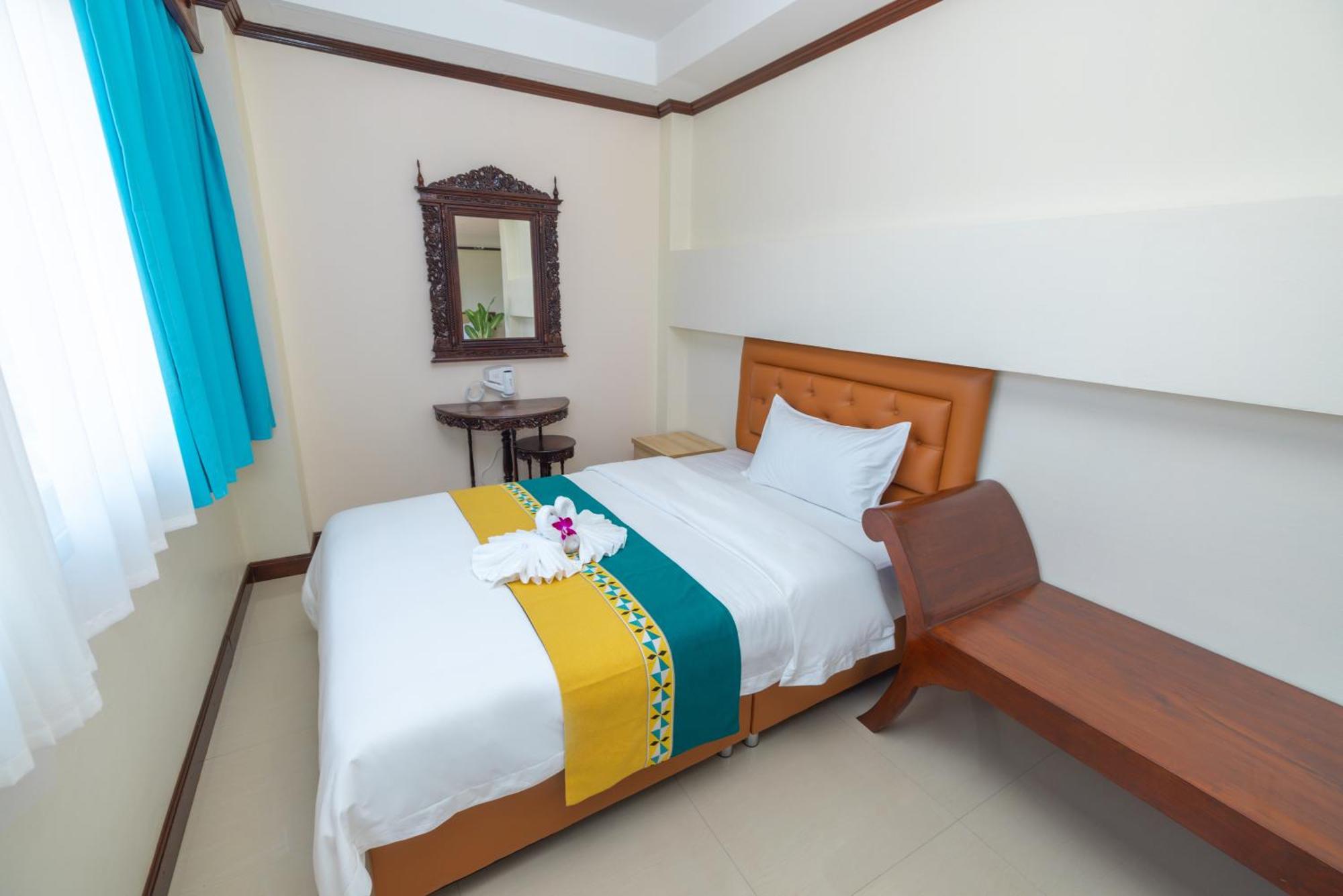 Phuket Kana International Hotel普吉岛卡娜国际酒店 Rawai Exteriör bild