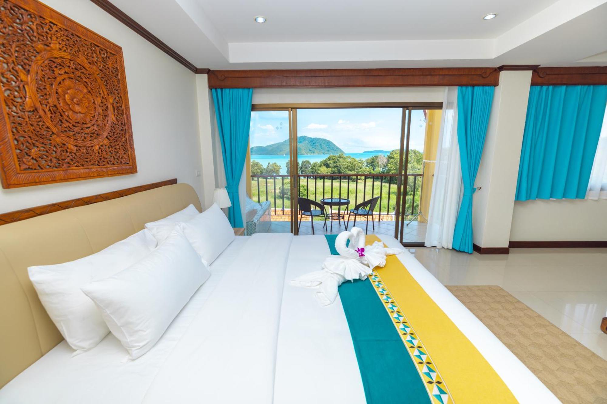 Phuket Kana International Hotel普吉岛卡娜国际酒店 Rawai Exteriör bild