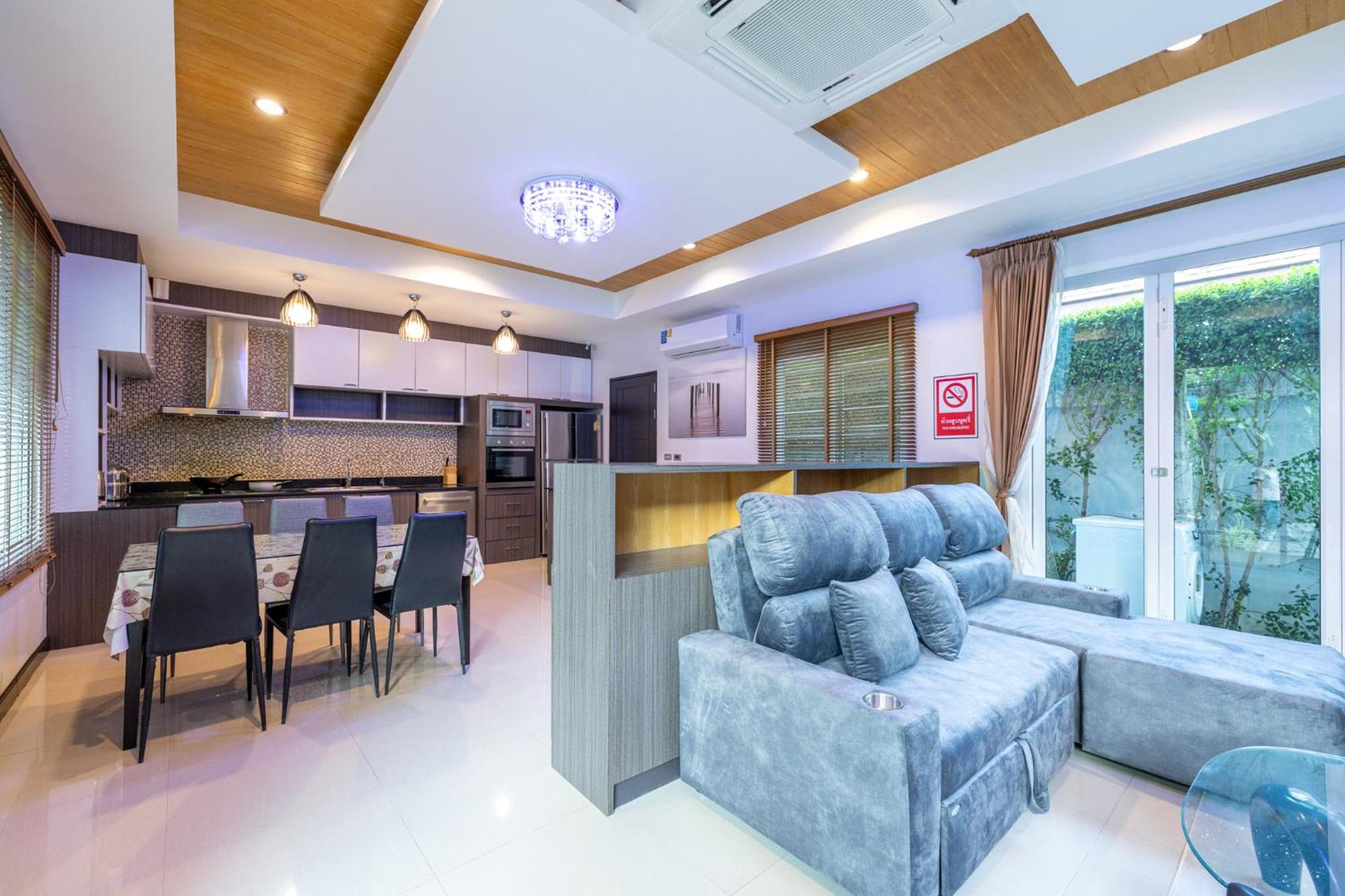 Phuket Kana International Hotel普吉岛卡娜国际酒店 Rawai Exteriör bild